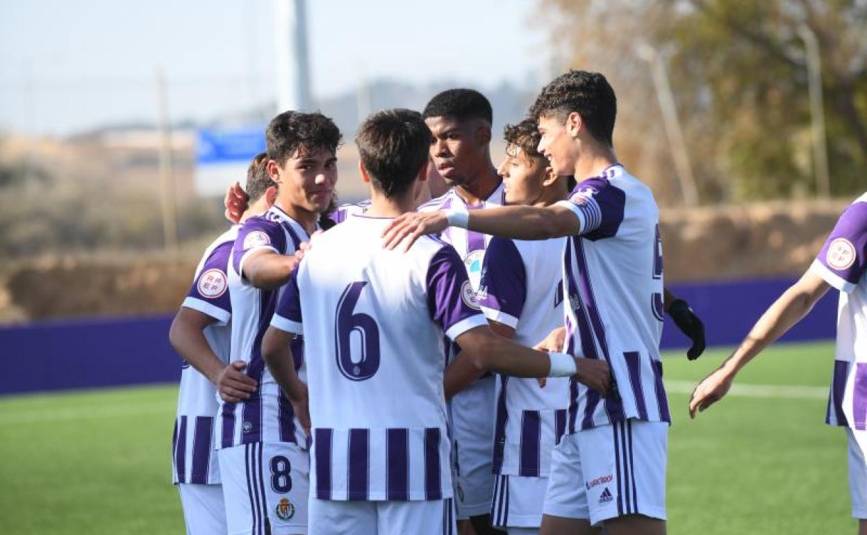 El Real Valladolid Juvenil Troncha Al Flecha Negra Y Ya Encadena Cinco ...